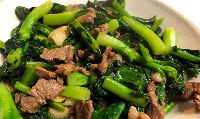 Beef with Chinese Broccoli (10 Pcs)