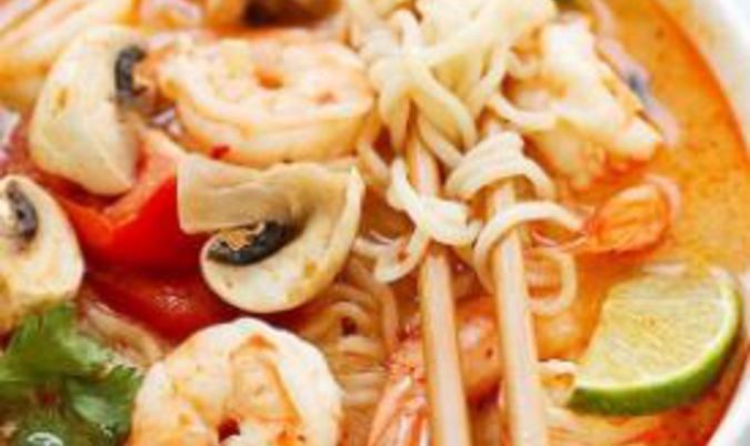 Tom Yam Spicy Shrimp Noodle Soup