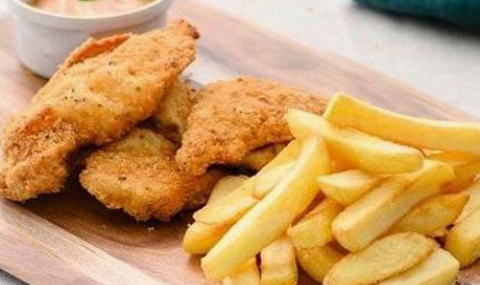 Sweet Chili Chicken Tender with Chips - 5 Pieces