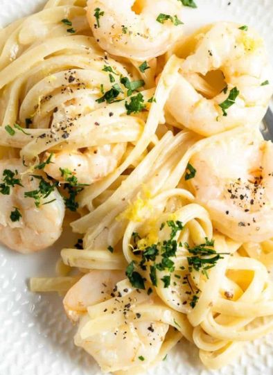 PRAWNS PASTA