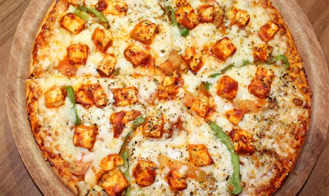 Paneer and vege pizza