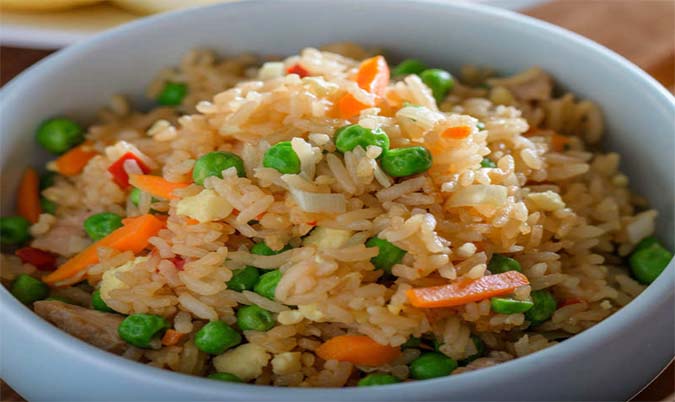 Fried Rice with Green Chilli Sauce