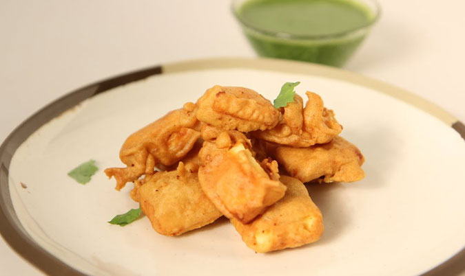 Paneer Pakoda Stuffed (4pcs)