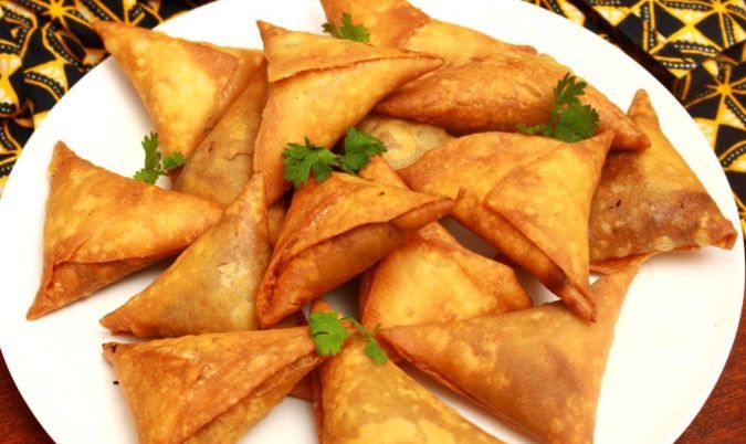 Meat Samosa (2 Pieces)