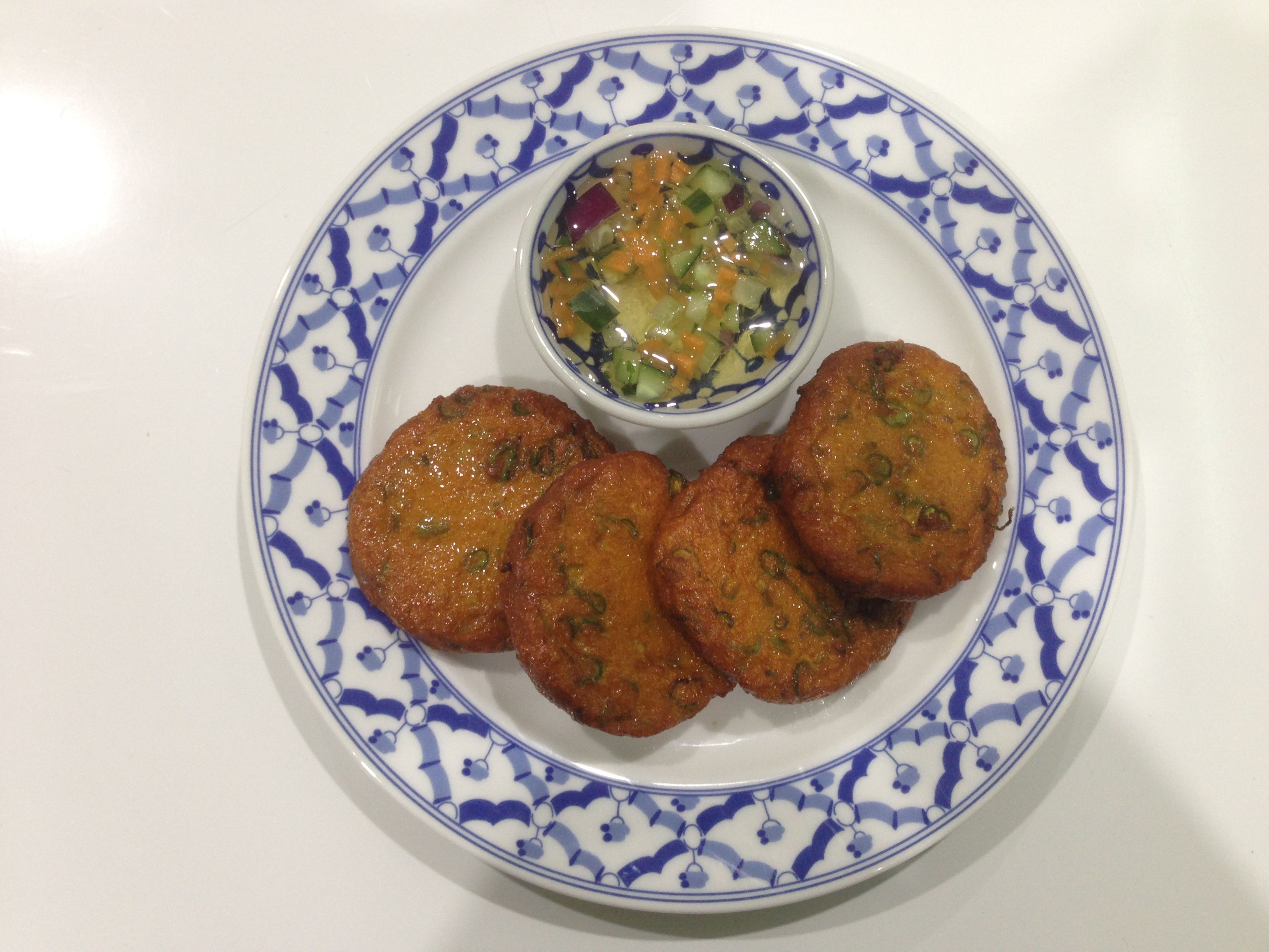 FISH CAKE (I) (4 pieces)