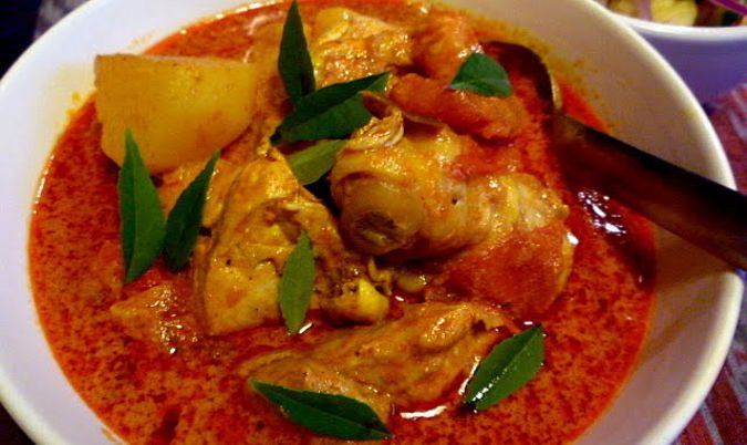 Kari Ayam (Malaysian Curry Chicken)