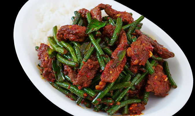 Prik Khing (Red Curry Sauce)