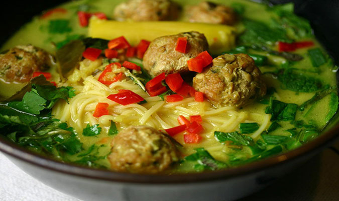 Thai Meat Ball Noodle Soup (meat ball only)