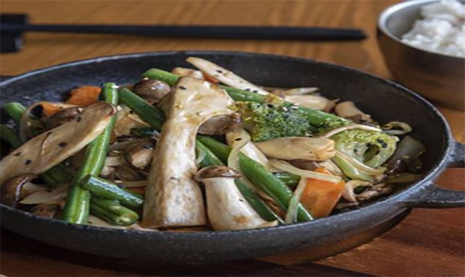 Mushroom and Green Hot Plate