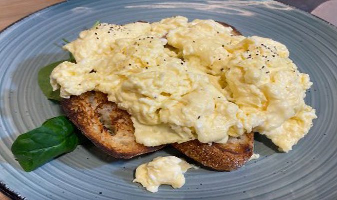 Scrambled Eggs On Toast (Vegetarian)