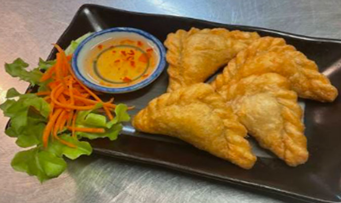 Curry Puff (4pcs)