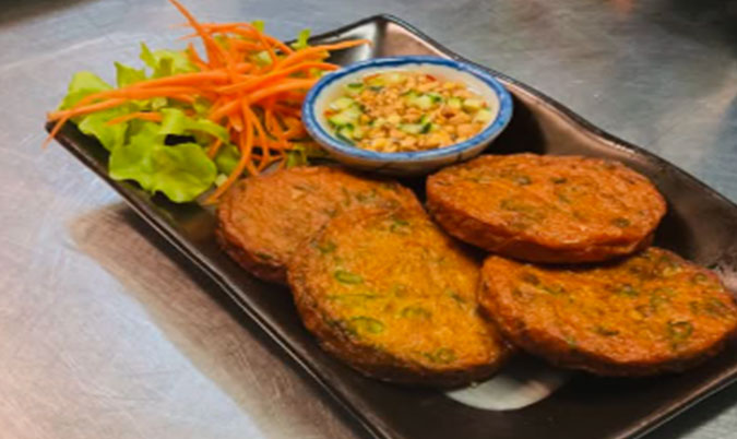 Fish Cake (4pcs)