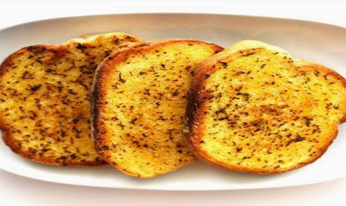 GARLIC OR HERB BREAD