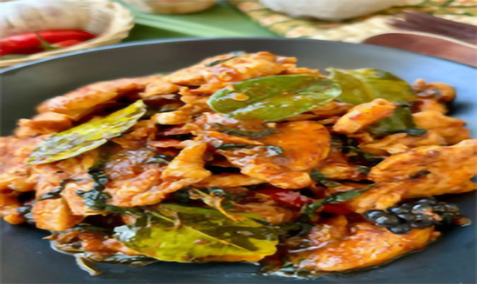 Phad Nam Prik Prao Seafood (Prawns Squid and NZ Mussels)