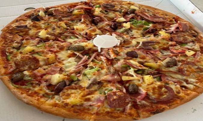 Vegetable Supreme Pizza (V)