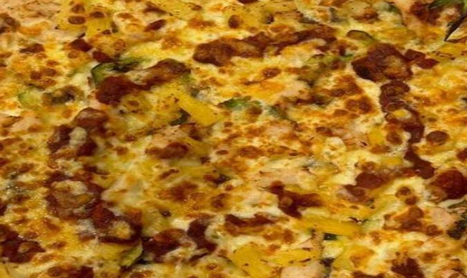 Butter Chicken Pizza