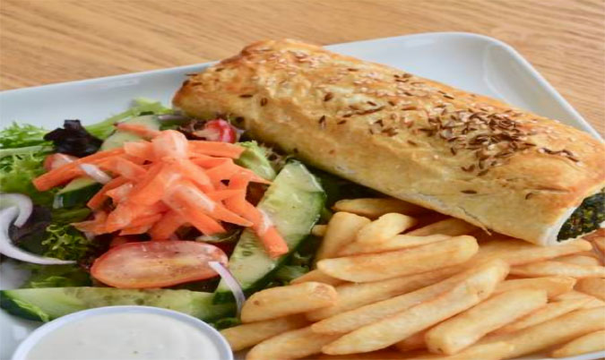 Giant Spinach and Ricotta Roll w chips & salad