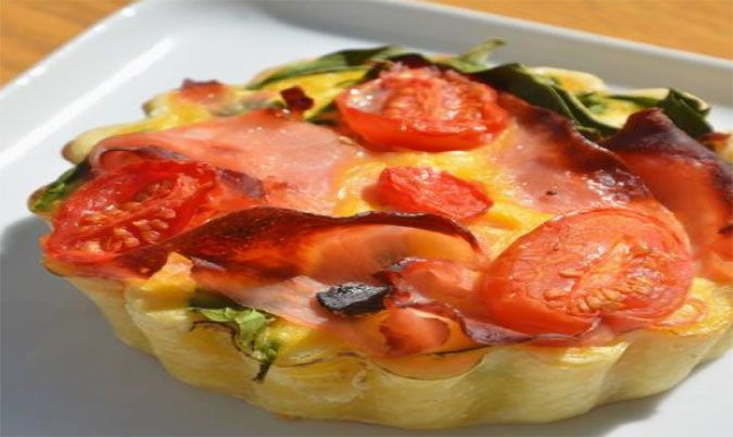 Ham Quiche w chips & salad