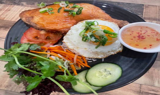 Crispy Skin Chicken Rice