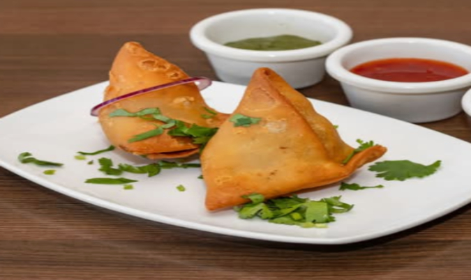 Vegetable Samosa (V)