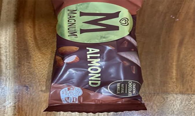 Magnum Almond