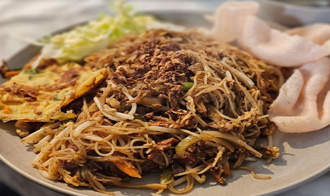 Singapore Fried Rice Noodles