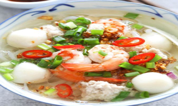 Flat Rice Noodle Soup