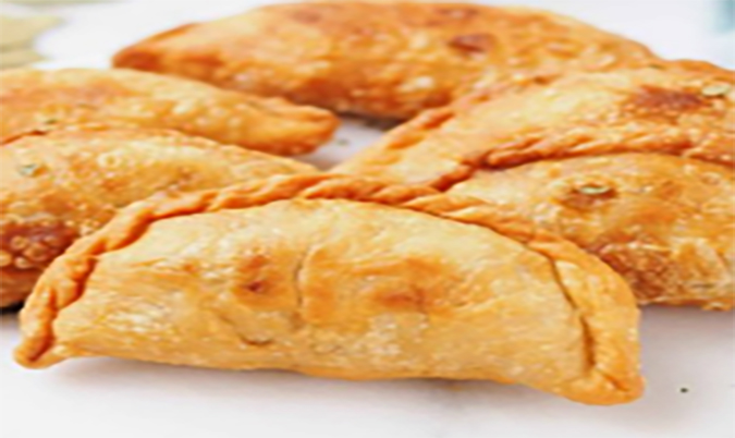 Curry Puff Veggie (4 Pcs)