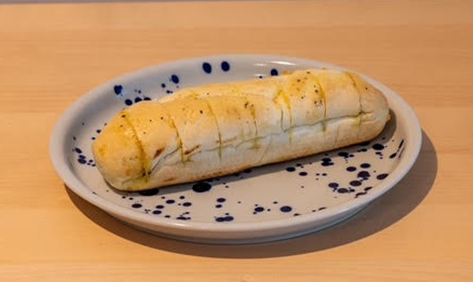 GARLIC BREAD