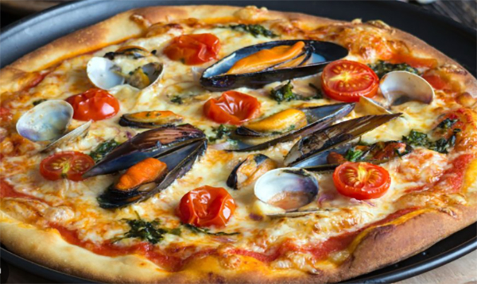 Seafood Pizza