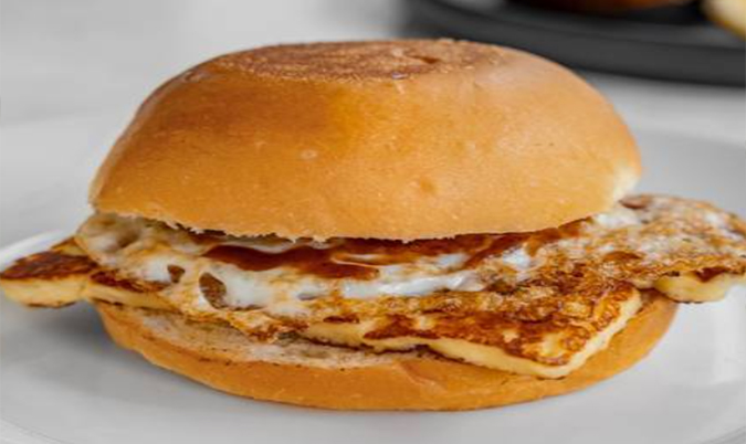 Halloumi and Egg Roll