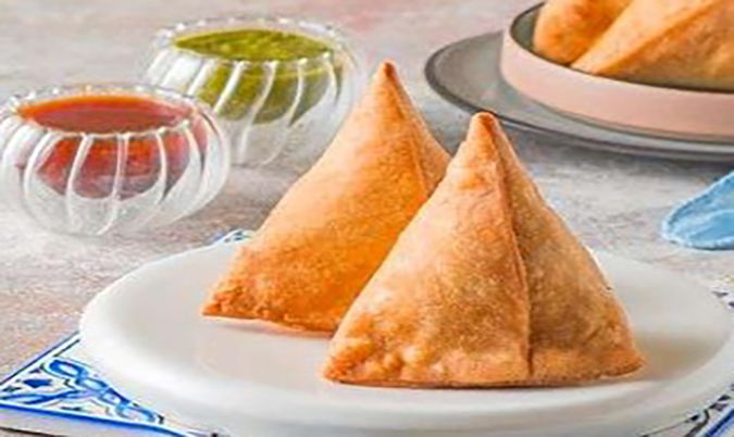 Veg Samosa (2 Pcs)