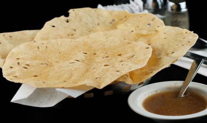 Papadums with Chutney (5pcs)