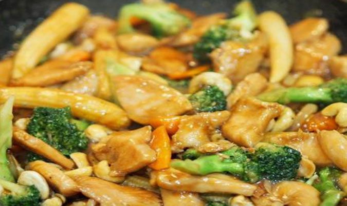 Chicken With Cashew Nuts