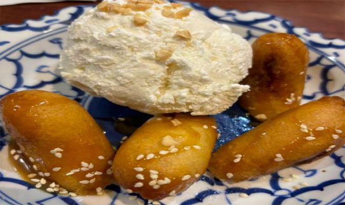 Banana Fritter come with coconut ice cream
