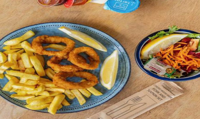 Calamari, Chips and Salad Meal