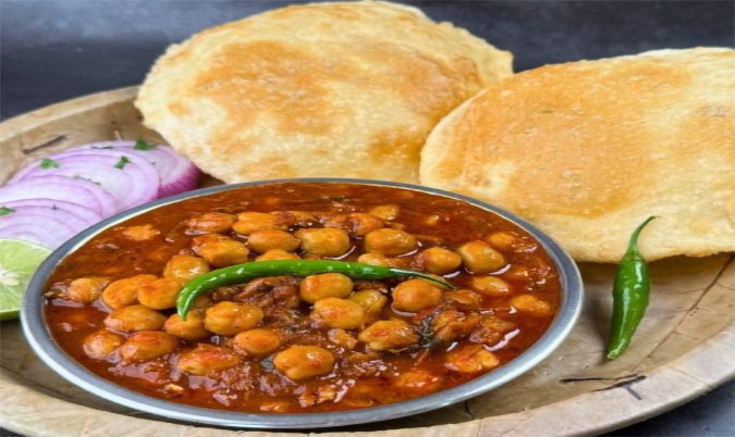 CHOLE BHATURE