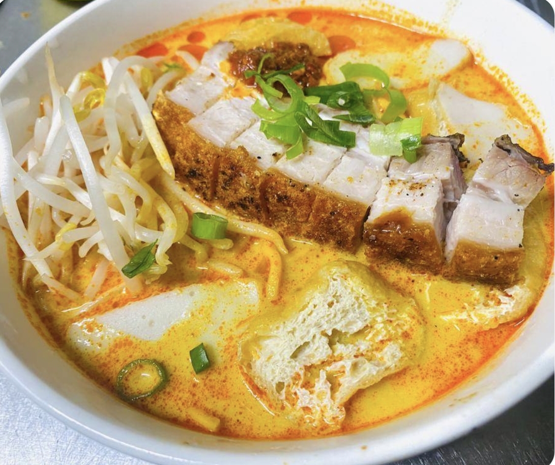 ROAST PORK CURRY LAKSA