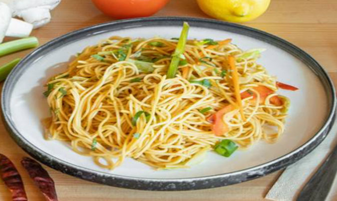 Chicken Chow Mein ( Noodles)