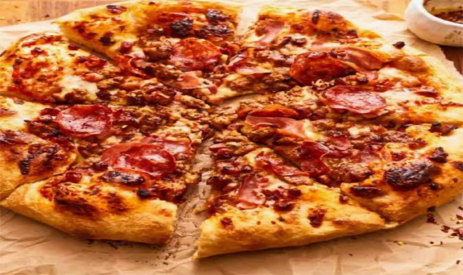 12 Inch large Bbq Meatloaves pizza