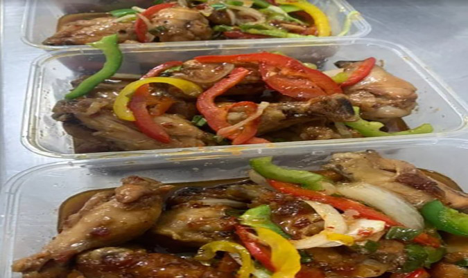 Sweet Chilli Chicken (600g wings + chips)