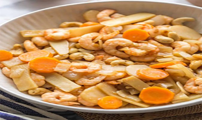 King Prawns with Cashew Nuts