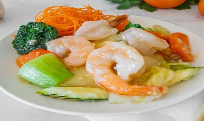 C8 Garlic King Prawns with Vegetables