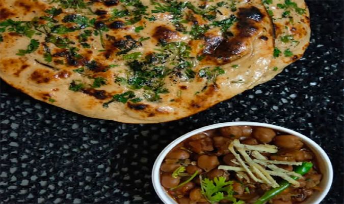 Amritsari Kulchey