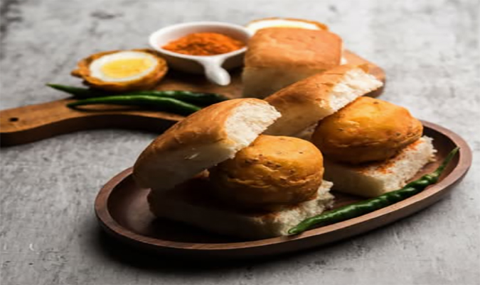 Vada Pav (1 Pcs)