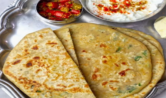Paneer Shimla Mirch Parontha