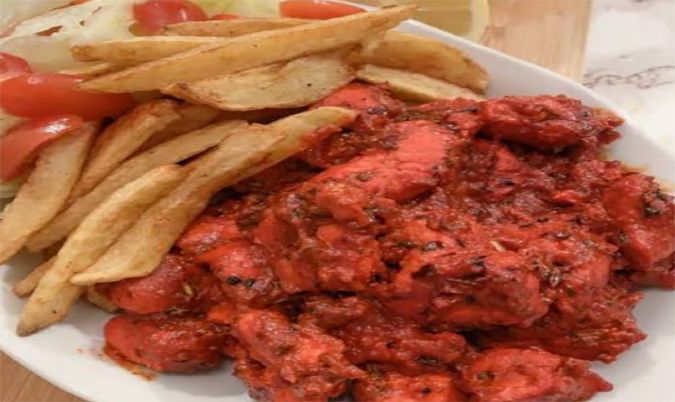 Chicken tikka with chips
