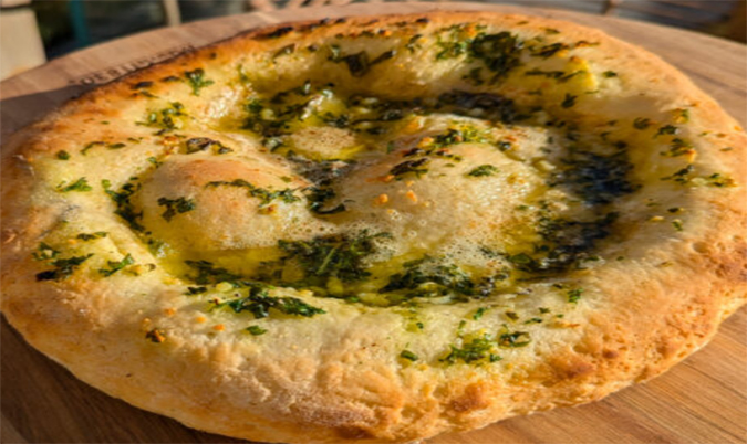 Garlic & Rosemary Pizzetta (V)