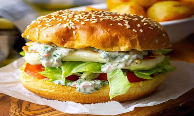 Fried Halloumi Burger (V)
