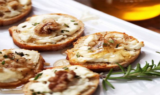 Goat cheese crostini Function